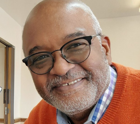 Dr. Daniel Sanders